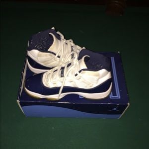 Retro Jordan 11 win like 82’ size 10
